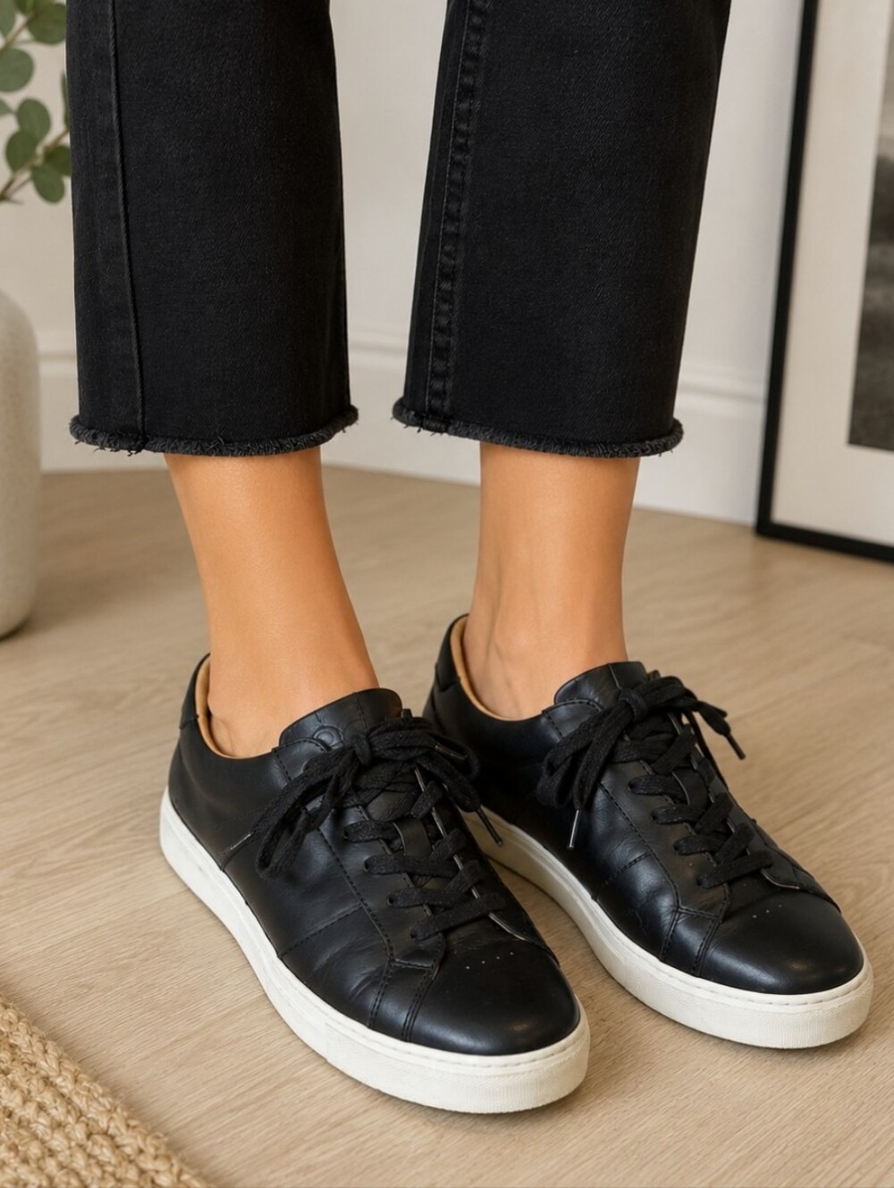 Greats Brooklyn Royale Sneakers Women's Black Leather Lace Up Shoes Italy Sz 8